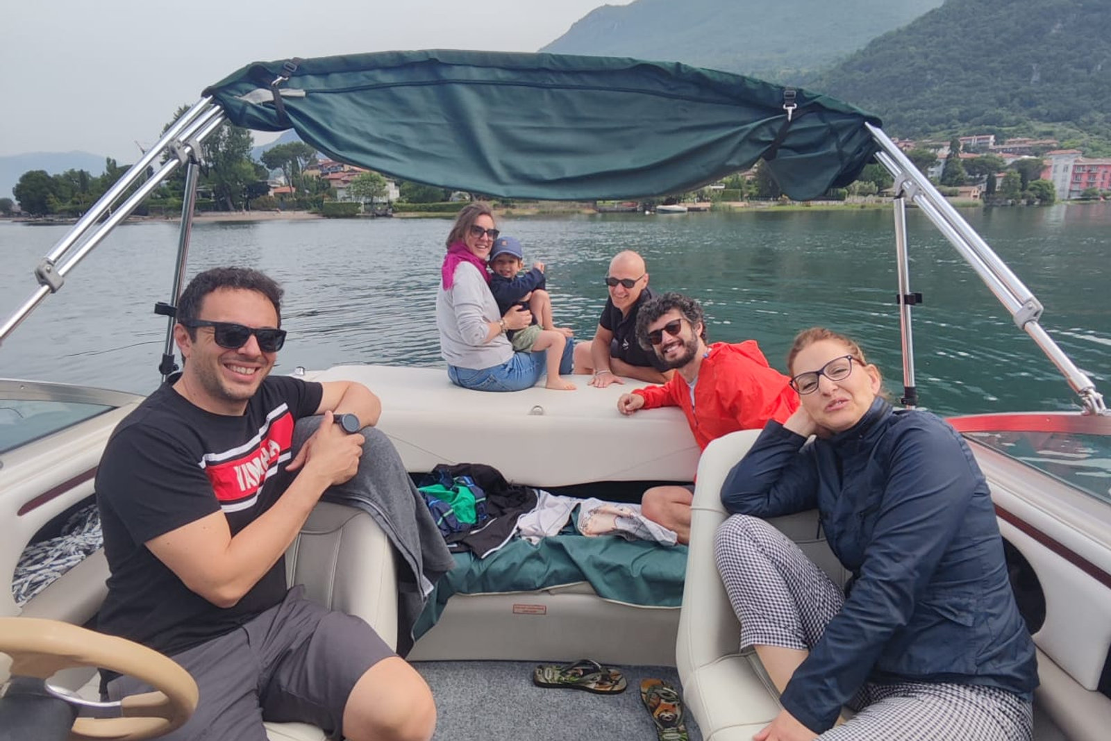 Sea Ray 190 Cabin on Lake Como
